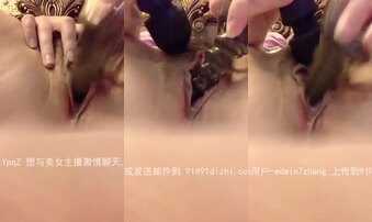 023母狗自慰插出白浆