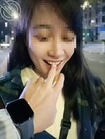 (42)【原创】今晚老姐拉着我的手逛街,找到了儿时的感觉,很真很舒心。1