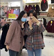 表妹家庭乱伦从小在一起长大小时候还摸过她奶子1