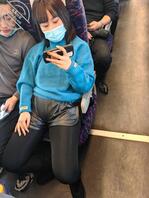 高铁上遇到一个大开门，想干0