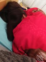 从小单亲的我，因为生病睡在了我妈的床上2