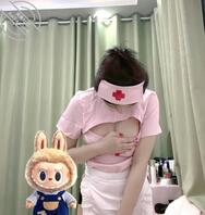 粉嫩护士装，谁来当我的第一位患者啊1