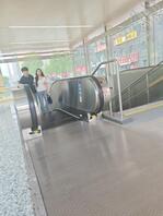 地铁偷拍熟女合集，老骚逼大妈1