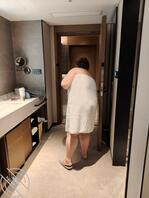 窗前闪光灯后入，旗袍丝袜，镂空黑内衣，有喜欢海友可以聊聊留言2