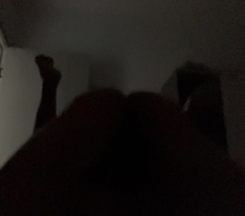 脚脚晃起来