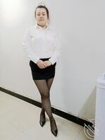 和嫂子的性爱5(车震拿下嫂子)1