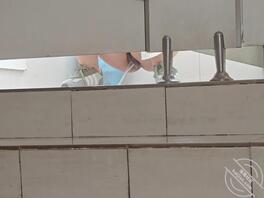 东丽，厕所偷拍尿尿0