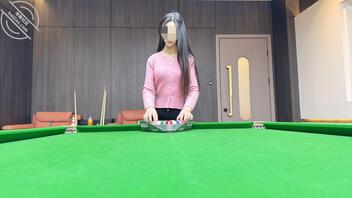 【海角原创】184中午没什么事和姐姐打了会球，穿的这是什么裤子，真好看1