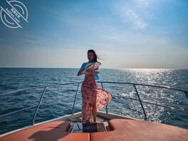 游艇上的私密照