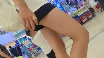 真实偷拍短裤第三部1