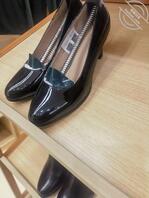 想起年轻时，看见女兵班长鞋，都很硬，偷摸撸一把2