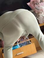 52岁骚妈黄丽娟最爱用的紫色震动棒0