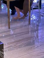 胶鞋要从熟人下手才刺激1