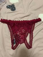 偷拍我妈穿的内裤 又闻又舔