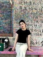 大胸妹子照片