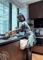 爸爸的母狗骚妈1