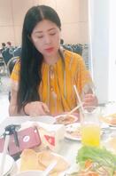 穿衣有肉，脱衣不够，这样的熟妈见过吗？妈妈的温柔你享受不到