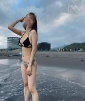 (精品原创)我妈刚被我爸操完,前脚我爸刚出门,我就又把她按住内射进去!!1