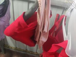 五一假期去丈母娘家发现小姨子也是骚货一个1