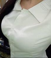 青春期发育好快，衣服都穿不下了