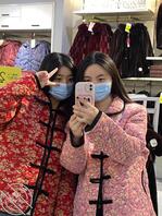 表妹家庭乱伦从小在一起长大小时候还摸过她奶子