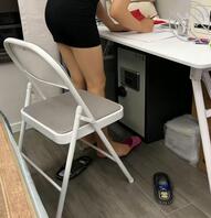 看着嫂子的骚屁股好想狠狠的艹嫂子的骚13啊1