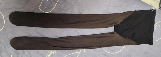 骚逼母亲的骚内衣裤2