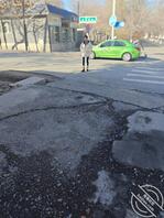 原创厕拍！穿长靴的老熟女，腿像筷子一样细的小妹子1