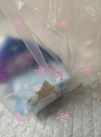 大牛原创29今晚平安夜,别的女人都在挨炮,我只能抱着来月经的女儿揉肚子2