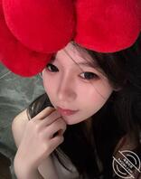 屄屄痒了，完成任务1