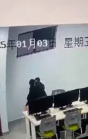 郑州商学院 教室 监控 是研究日逼的地方？0
