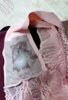 骚妻国强强的经典白带原味内裤，射完后接着让骚妻穿着爬山，佳木斯认出可艹2