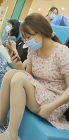 (偷拍)游乐场眼镜宝妈送你一夜你会怎么干她？1