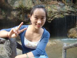 河南三门峡有谁认识这个骚货 路上见了可以直接带回家日了2