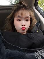 母狗曾宏珍露脸美照自拍分享（希望能有认识她的人）