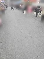 接孩子的两个长筒靴骚货少妇。1