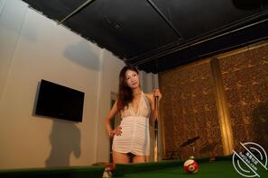 妈妈被调教露出了，骚婊子下限越来越低1