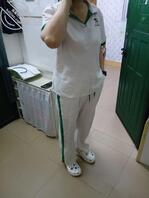 由于长时间性欲得不到满足我把注意打到了丈母娘身上2