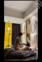 兄弟喝多，发现其手机跟老婆的秘密，冒风险2