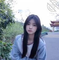 终于把漂亮表妹搞到手了 刚刚破处的小穴还有点微红2