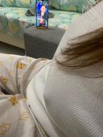 母上攻略绝对真实11-趁老妈看直播,偷拍分享给大家0