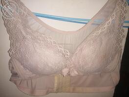 【打胶】再次拿到一骚货的罩罩果断射给她1