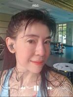 厕拍骚逼，被艹的太多了，阴唇都黑了