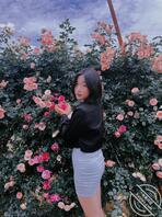 包臀裙女孩制服诱惑