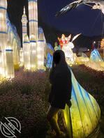 一边蹂躏骚妻的肥臀 一边抽插骚逼0