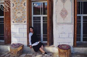 天上金絲鵲，人間空乗員。0