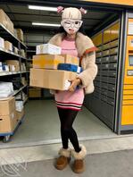 原创（102）带女儿拿完快递，路过公共厕所，憋不住进去让女儿口交后入嫩穴2