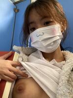 害羞的小妹妹