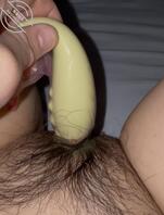 19,我妹还愿意拍自慰视频给我看，看来以后还有希望继续插入她的骚逼0