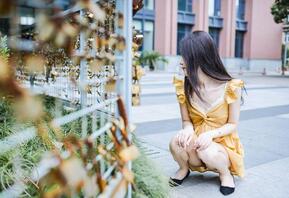 淫荡骚妻户外工地露出